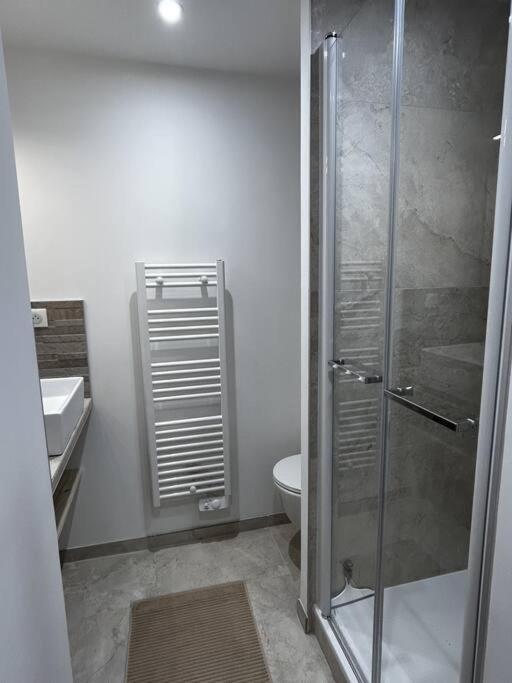 Apartment Magnifique Vue - Pistes 1 Min - Parking Possible A L'exterieur De La